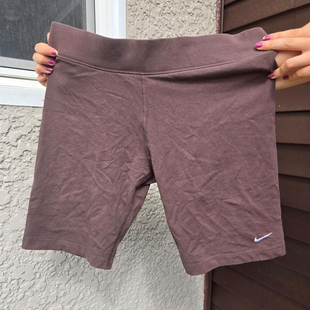 Women's Nike Brown Midi Length Athletic Spandex Workout Shorts Extra Large